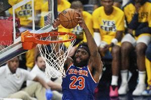 米切尔-罗宾逊：打首发还是替补不重要 两种角色我都做得很好